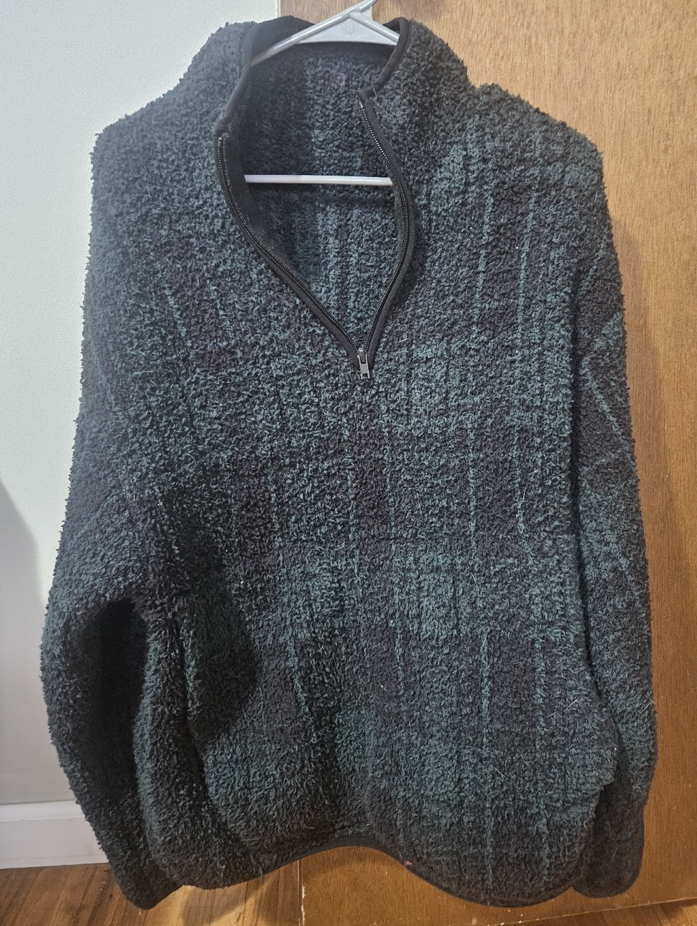 SKIMS Fleece Quarter-Zip Sweater Black & Green Fuzzy Checkered Plaid Size Small